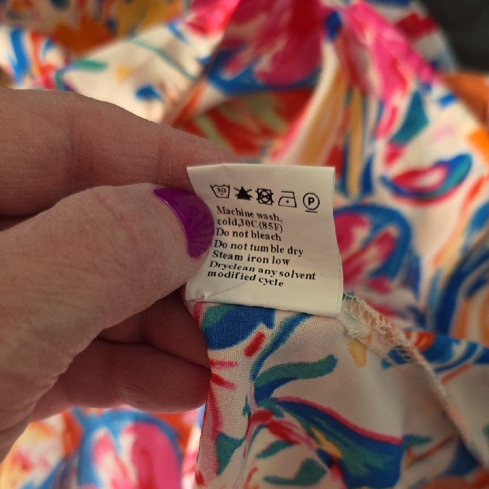 NWOT Boutique XL Floral Sleeveless Top - Multicolor - Picture 7 of 7